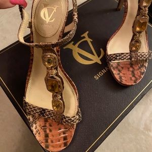 Vince Camuto signature Benni heels